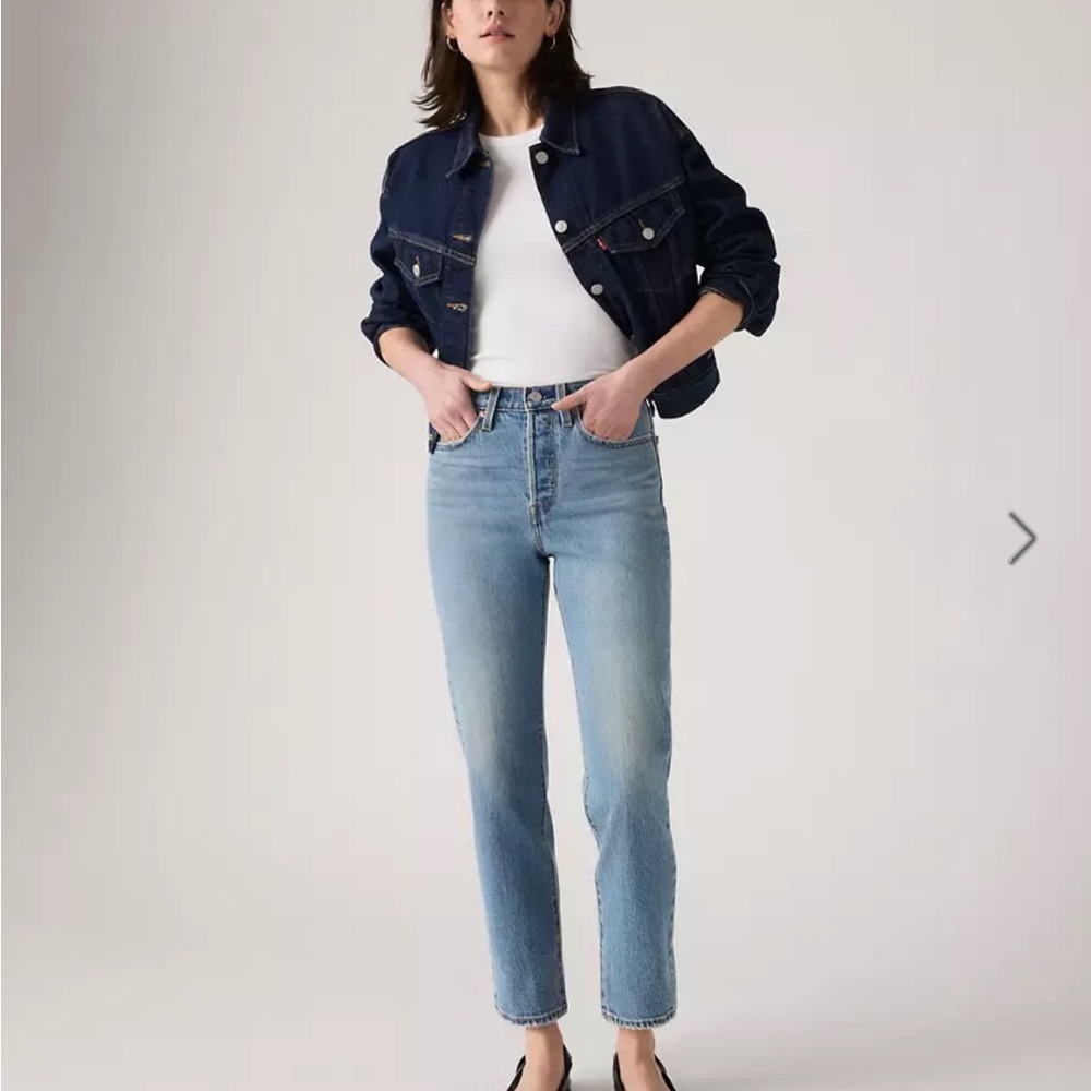 Levi’s Women Wedgie Straight NWT